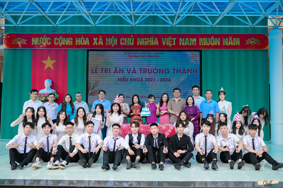 LỄ TRI ÂN VÀ TRƯỞNG THÀNH “KHI TÔI 18” CHO HỌC SINH TRƯỜNG THPT BÌNH GIA (NIÊN KHÓA 2021-2024)